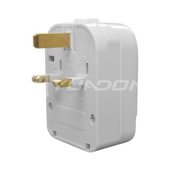13A 250V歐規(guī)轉英規(guī)轉接頭 90度彎頭歐規(guī)插頭轉三方英國插頭